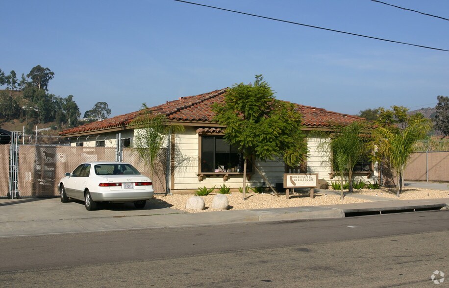 More Photos Of 10540 Kenney St, Santee Warehouse For Lease
