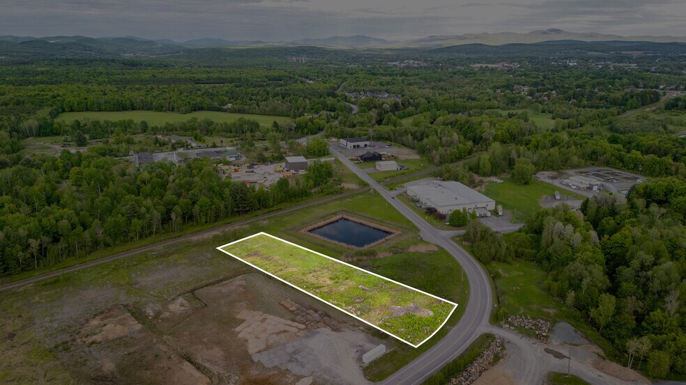 More Photos Of 233 Rue Brosseau, Cowansville Land For Sale