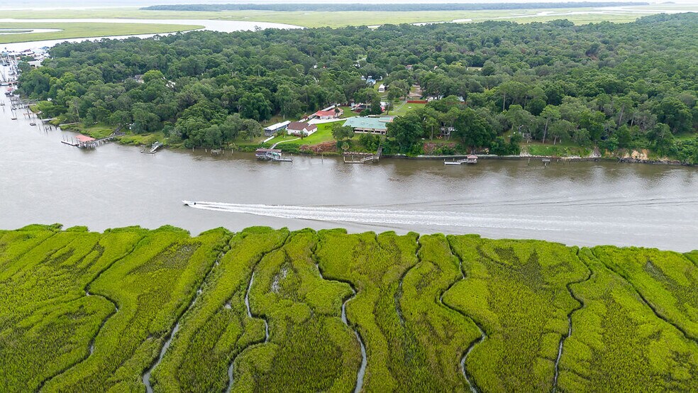 More Photos Of 1224 Buccaneer Club Rd NE, Townsend General Retail For Sale