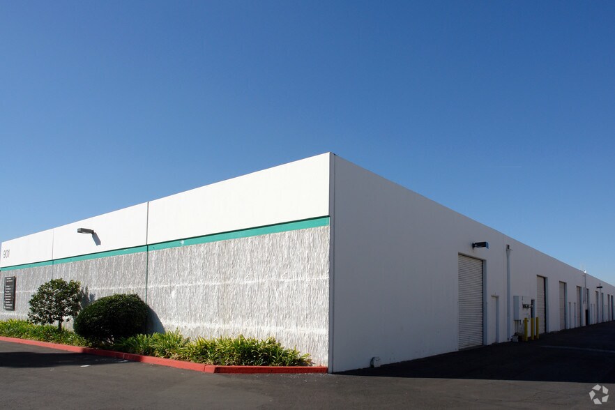 More Photos Of 909 S Greenwood Ave, Montebello Warehouse For Lease
