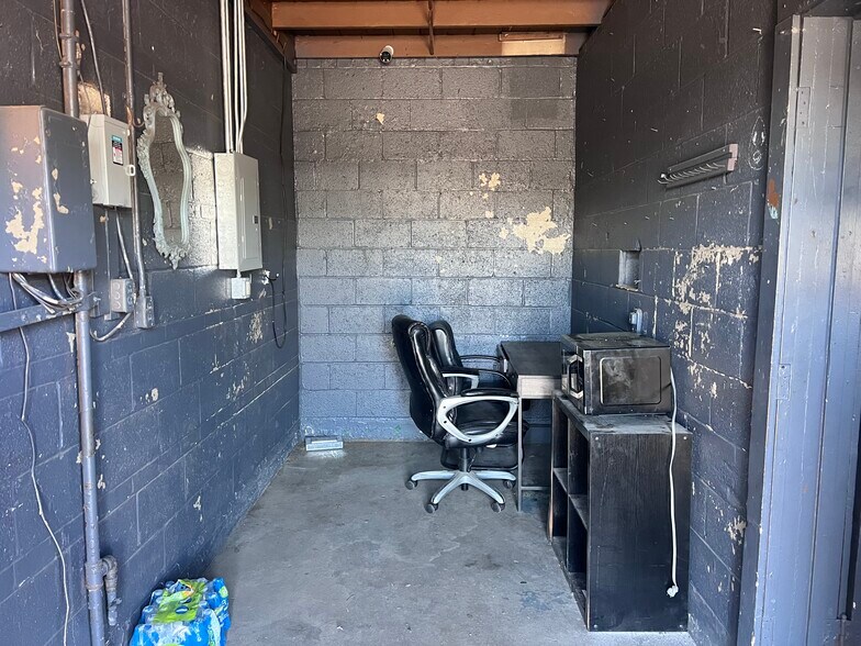 More Photos Of 167 Webster Ave, Memphis Auto Repair For Sale