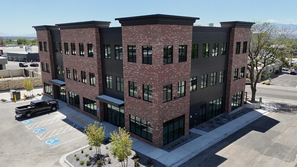 Primary Photo Of 3179 S Highland Dr, Millcreek Medical For Lease