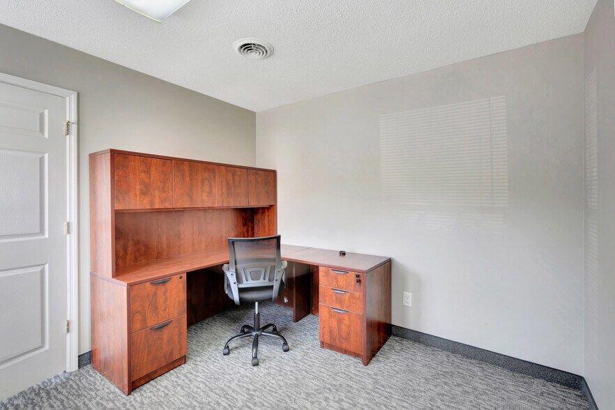 More Photos Of 6716 Heritage Business Ct, Chattanooga Office For Lease