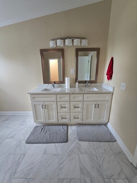 More Photos Of 325 SW Durham Way, Greenville Land For Sale