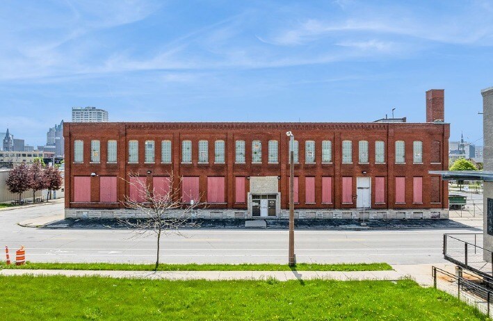 More Photos Of 1445 N 5th St, Milwaukee Warehouse For Lease
