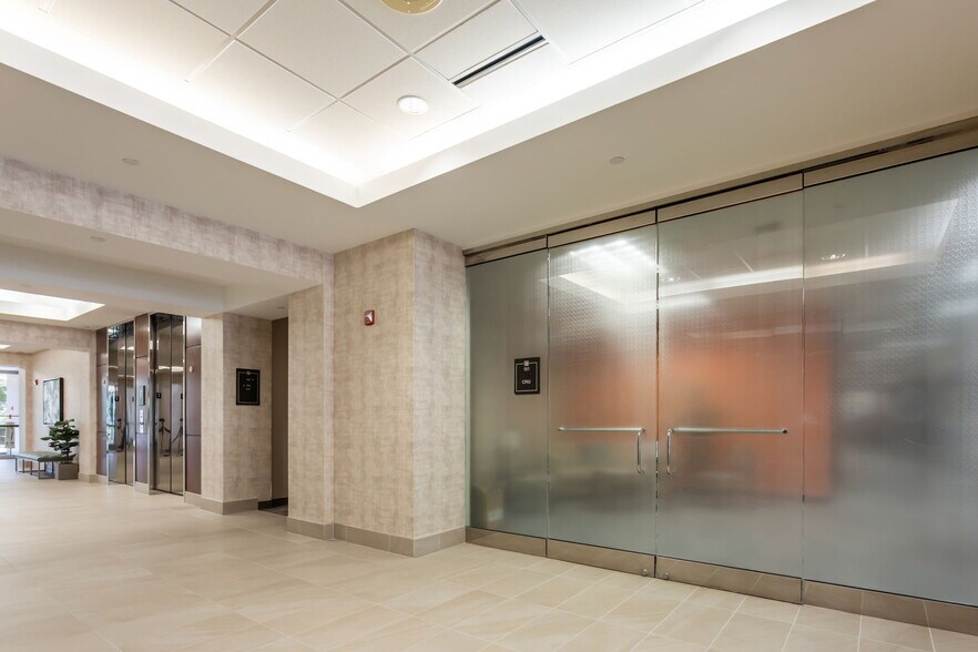 More Photos Of 5565 Centerview Dr, Raleigh Office For Lease