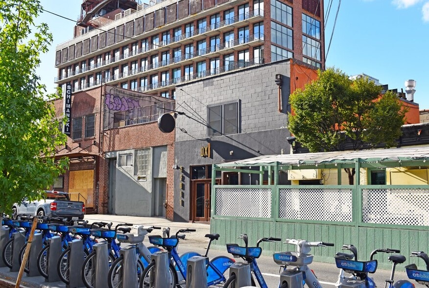 More Photos Of 52 N 11th St, Brooklyn Office For Lease