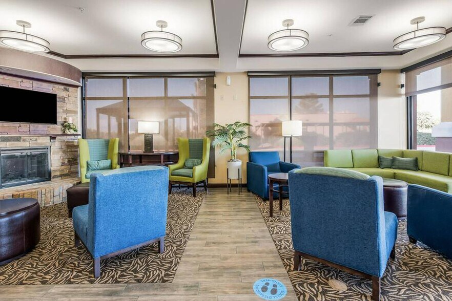 More Photos Of 3101 W Dickinson Blvd, Fort Stockton Hotel For Sale