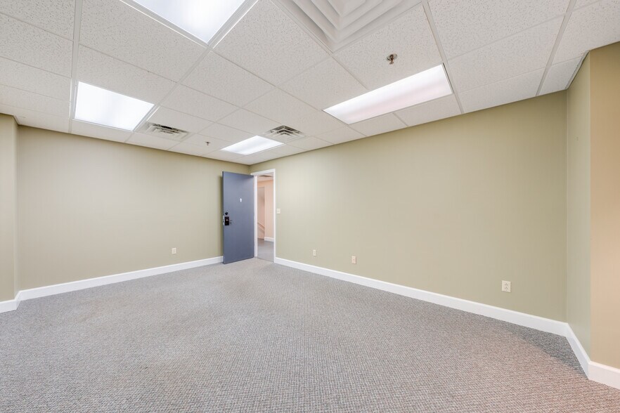 More Photos Of 205 SE Catawba Rd, Port Clinton Freestanding For Lease