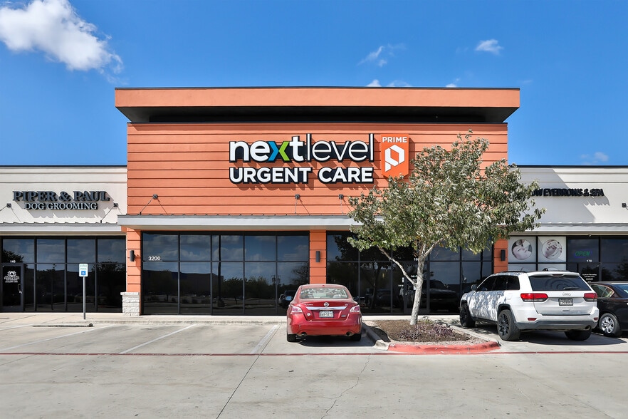 More Photos Of 3200 Greenlawn Blvd, Round Rock General Retail For Lease
