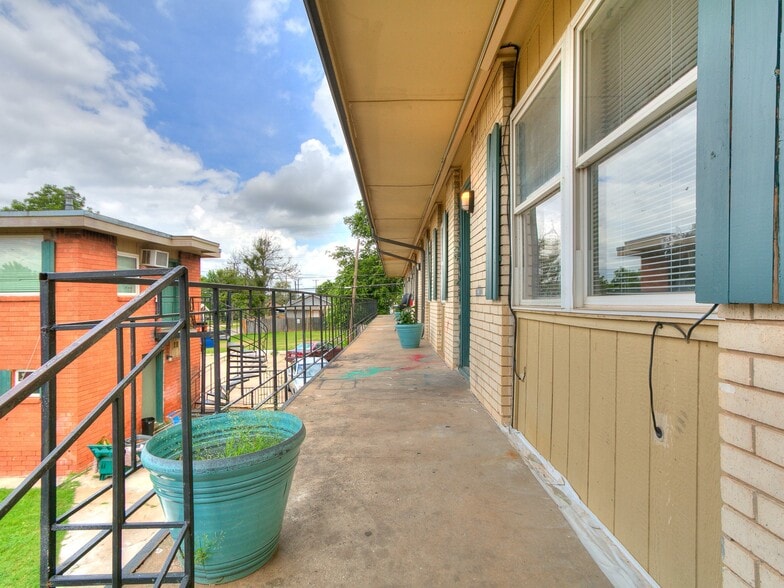 More Photos Of 1731 NW 32nd St, Oklahoma City Apartments For Sale