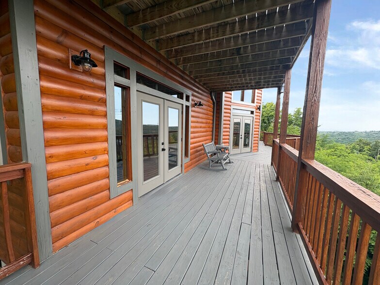 More Photos Of 433 Red Hawk Way, Gatlinburg Specialty For Sale
