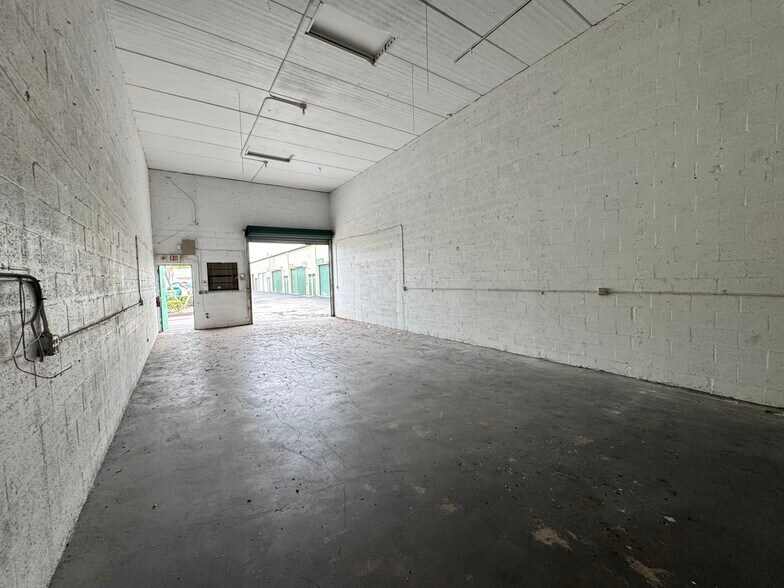 More Photos Of 1791 Blount Rd, Pompano Beach Warehouse For Lease