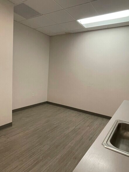 More Photos Of 1482 E Williams Field Rd, Gilbert Unknown For Lease