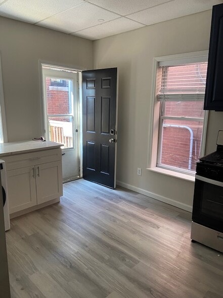 More Photos Of 6330-6332 Clayton Ave, Saint Louis Storefront Retail Residential For Sale