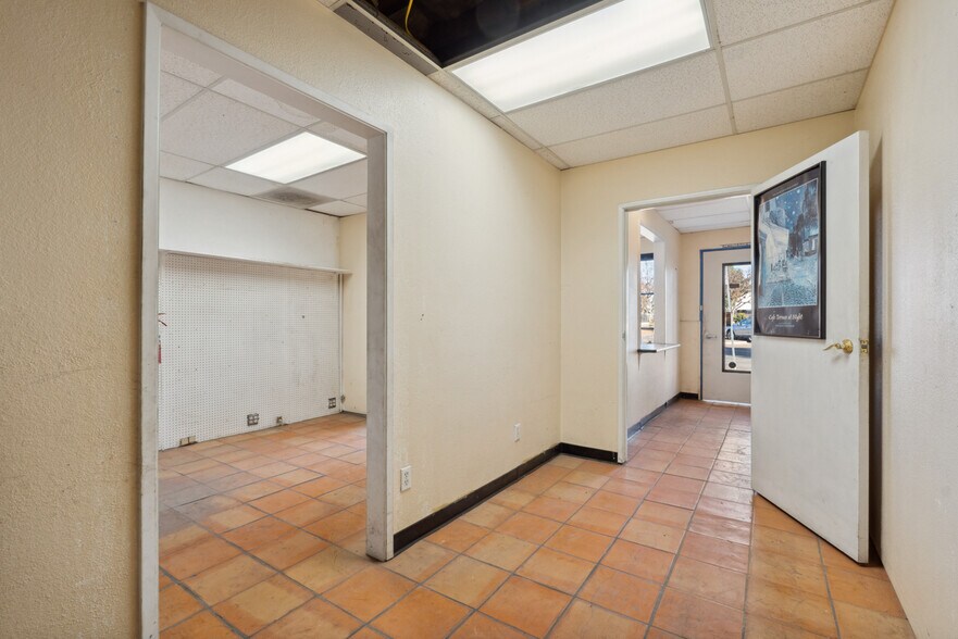 More Photos Of 3276-3282 Main St, Lemon Grove Storefront Retail Residential For Sale