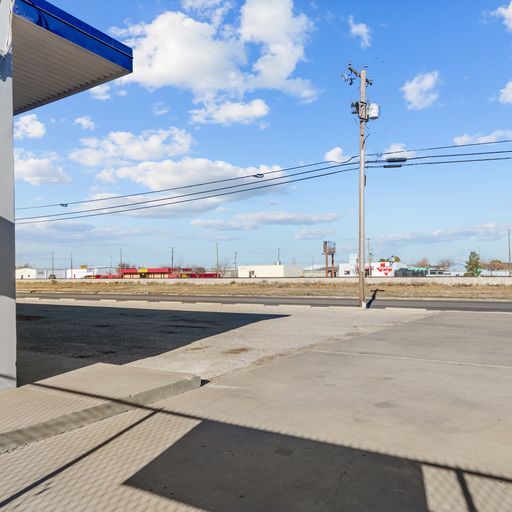 More Photos Of 2703 W Industrial Ave, Midland Warehouse For Lease