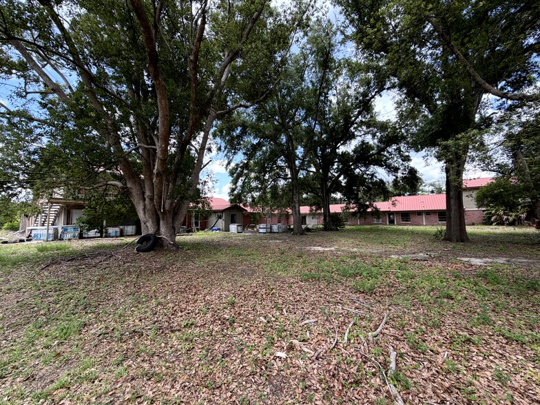More Photos Of 4215 Stearns Rd, Valrico Lodge Meeting Hall For Sale