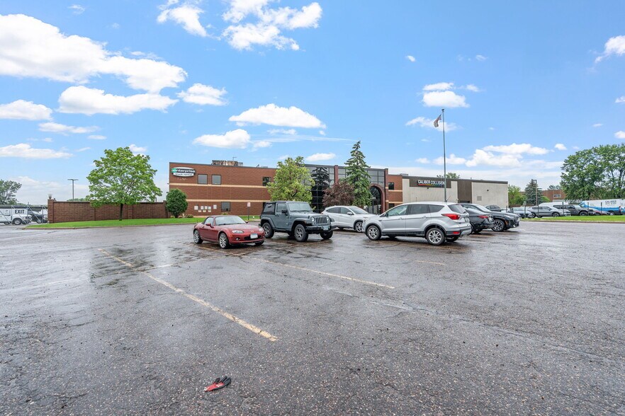 More Photos Of 2905 Lexington Ave S, Eagan Flex For Sale