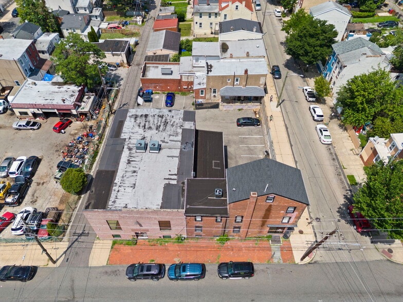 More Photos Of 368 E Moore St, Norristown General Retail For Sale