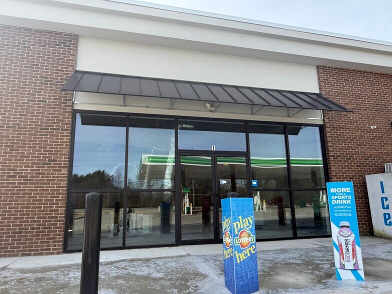 More Photos Of 92 Auburn Gate Ln, Auburn Convenience Store For Lease