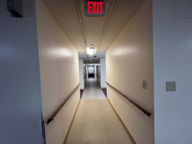 More Photos Of 127 S Sixth St, Warner Robins Apartments For Sale