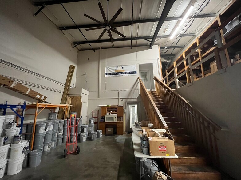 More Photos Of 12155 Metro Pky, Fort Myers Showroom For Lease