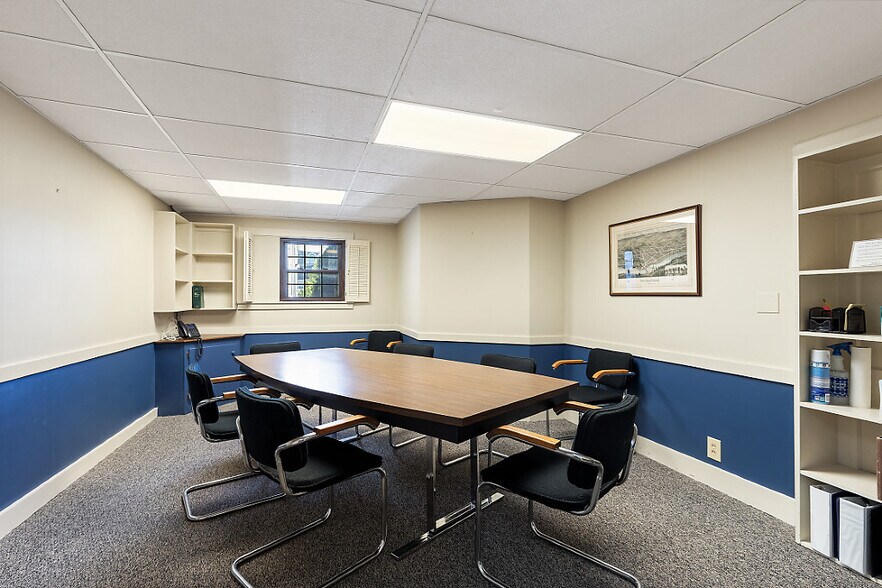 More Photos Of 44 Elm St, Waterville Office For Sale