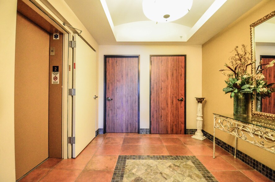 More Photos Of 7 W Foothill Blvd, Arcadia Medical For Sale