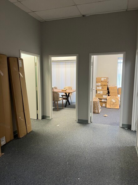 More Photos Of 10498 Colonel Ct, Manassas Research And Development For Sale