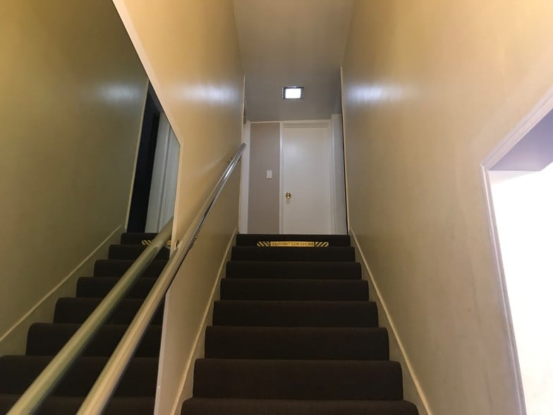 More Photos Of 3020 Glendale Blvd, Los Angeles Light Distribution For Lease
