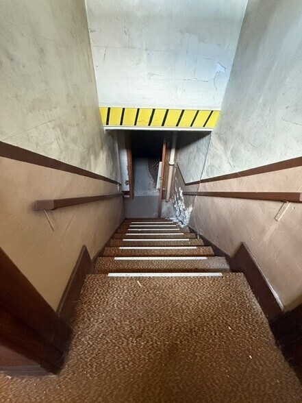 More Photos Of 337 Church St, Algoma Flex For Sale