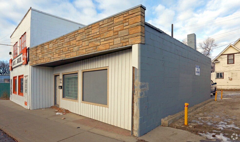 More Photos Of 9210 111th Ave NW, Edmonton Storefront For Sale