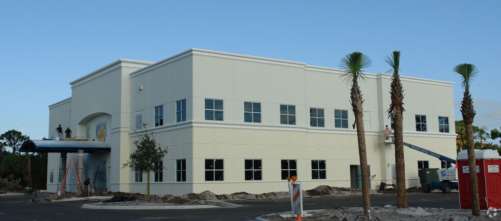 More Photos Of 2402 Frist Blvd, Fort Pierce Medical For Sale