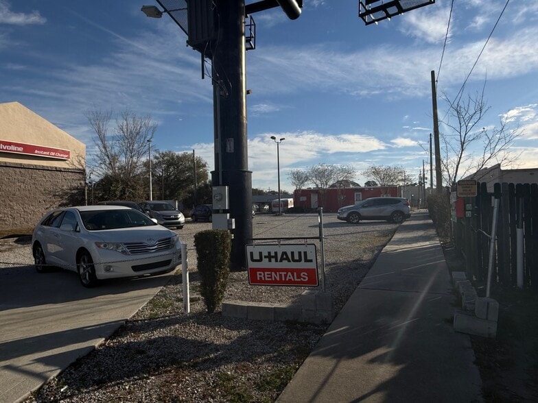 More Photos Of 1109 N Semoran Blvd, Orlando Land For Lease