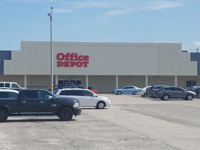 More Photos Of 4558-4624 Lake Worth Rd, Greenacres Restaurant For Lease