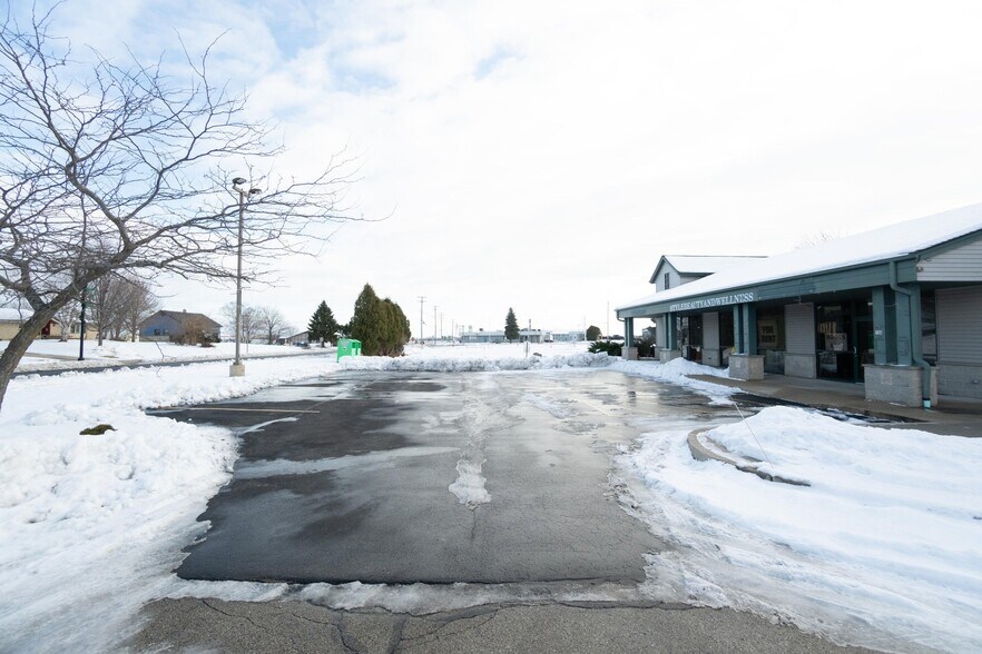 More Photos Of 119-139 Main St, Belgium Freestanding For Sale
