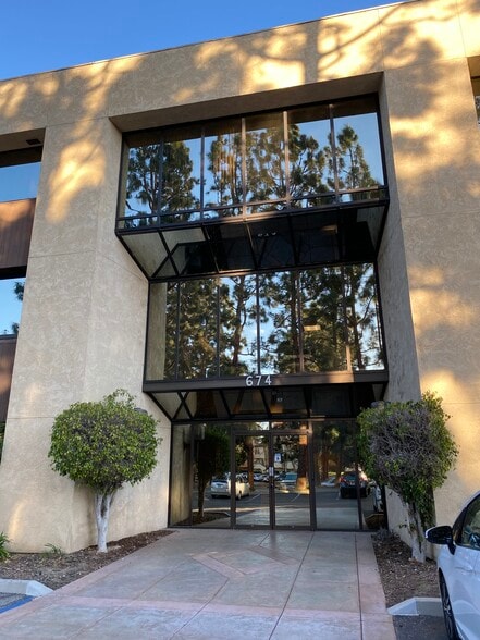 More Photos Of 674 County Square Dr, Ventura Office For Sale