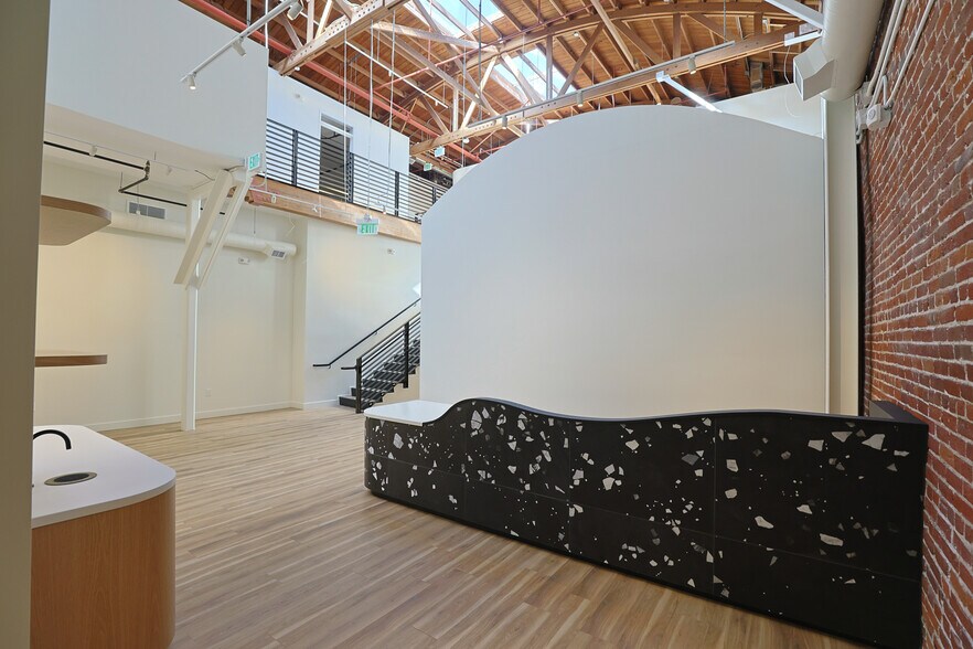Primary Photo Of 1417 2nd St, Santa Monica Medical For Lease