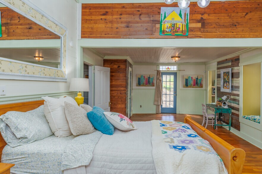 More Photos Of 401 E Bridge St, Wetumpka Specialty For Sale