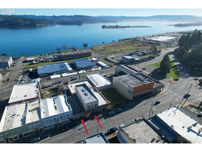 More Photos Of 2043 Sherman Ave, North Bend Bar For Sale