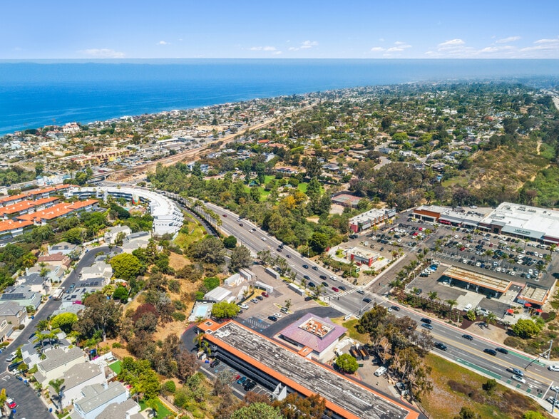 More Photos Of 135 Encinitas Blvd, Encinitas Restaurant For Lease