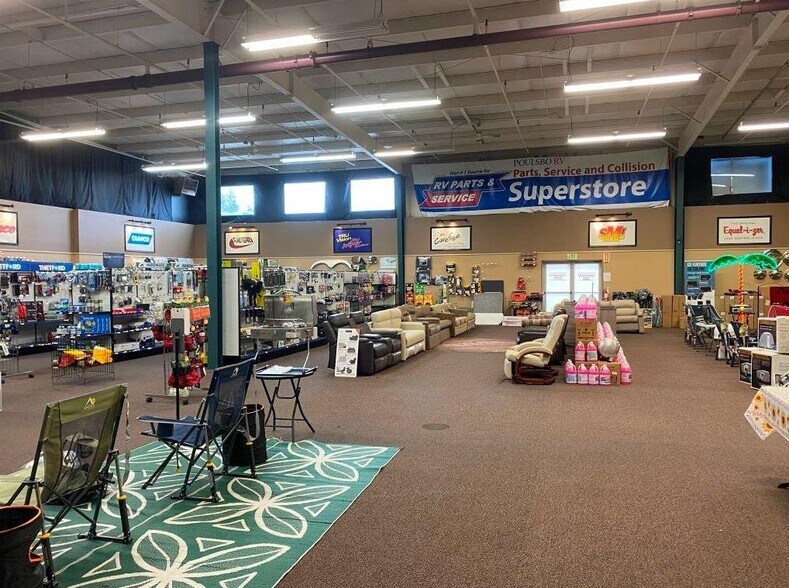 More Photos Of 12218 Highway 99, Everett Auto Dealership For Sale