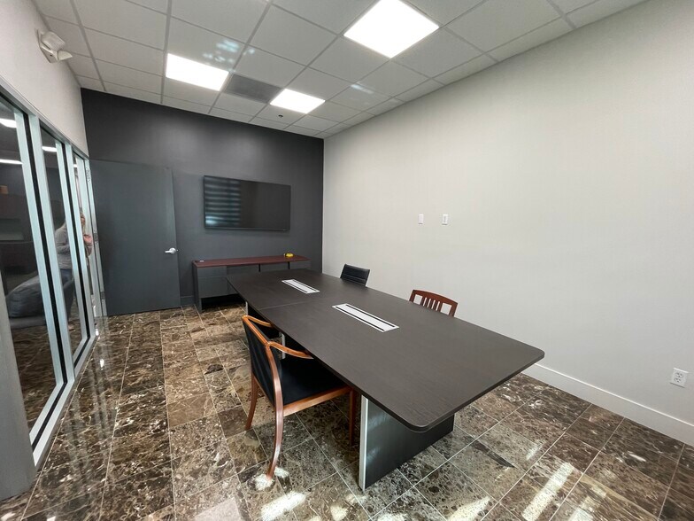 More Photos Of 2860 W State Road 84, Fort Lauderdale Office For Sale