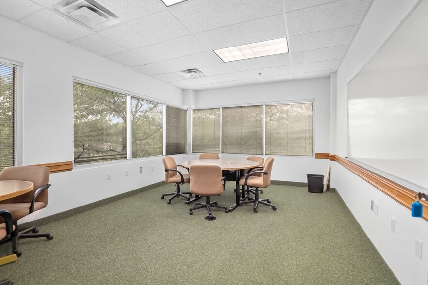 More Photos Of 46650 Corporate Dr, Lexington Park Office For Sale