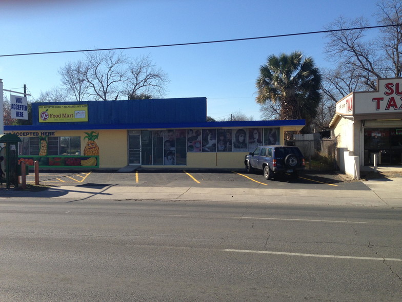 Primary Photo Of 539 S General McMullen Dr, San Antonio Freestanding For Lease