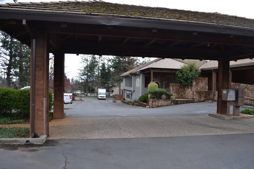 More Photos Of 6161 Clark Rd, Paradise Medical For Lease