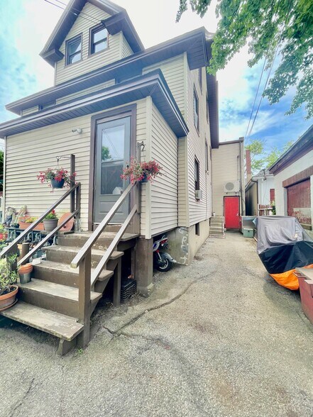 More Photos Of 232-238 E Putnam Ave, Cos Cob Storefront Retail Office For Lease