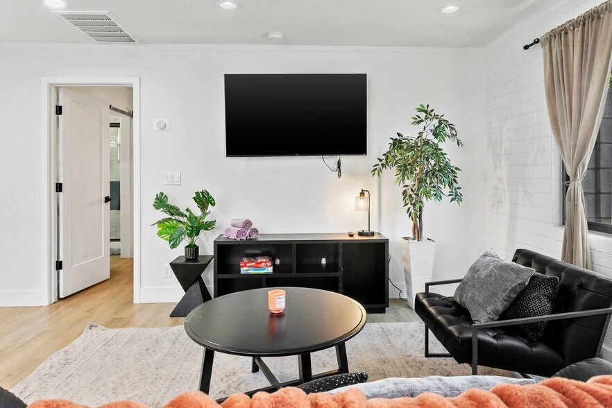 More Photos Of 3139 N 40th St, Phoenix Apartments For Sale