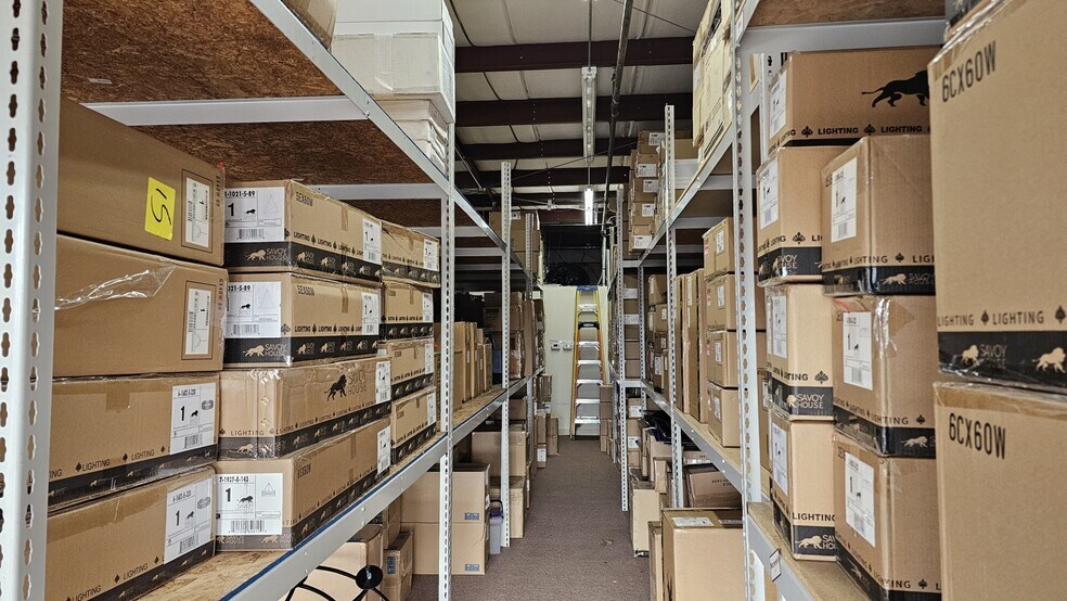 More Photos Of 380 E Main St, Milford Freestanding For Sale